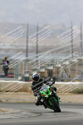 media/Mar-02-2025-Race Pace (Sun) [[8bec80ae00]]/12-Vested (Turn 2) 1111am/